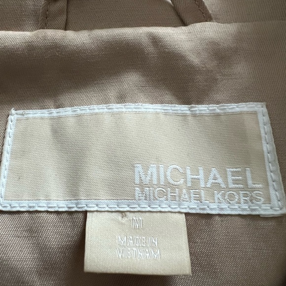 Women’s short trench coat - Picture 3 of 6